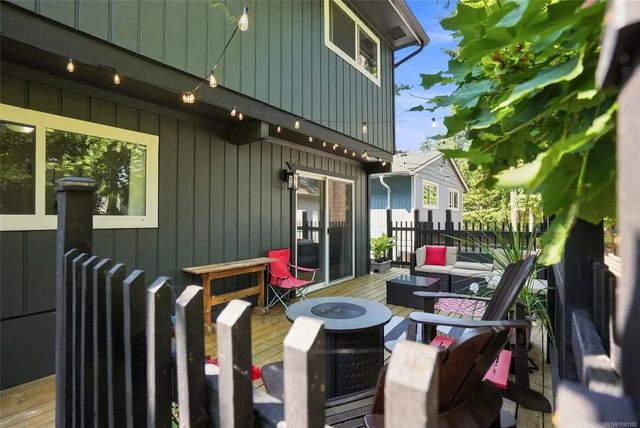 3 of 52 - 37 Kanaka Pl, Nanaimo, BC