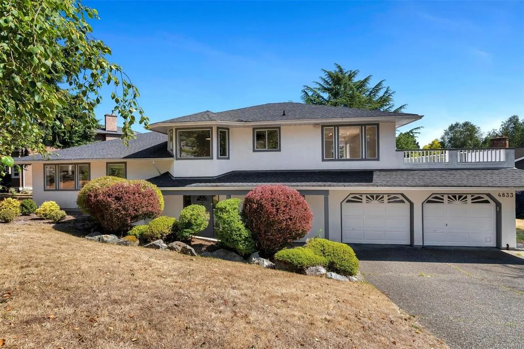 4833 Maplegrove St, Saanich