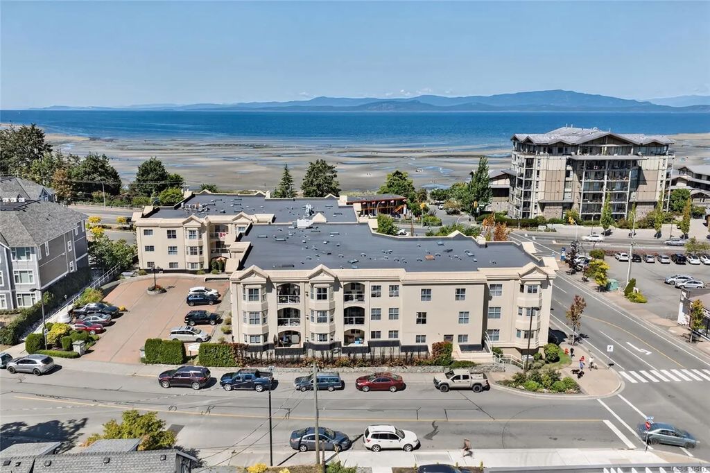 220 Island Hwy W 201, Parksville