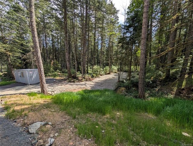 4 of 6 - 4595 Beckingham Rd, Metchosin, BC