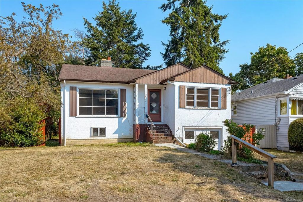 3033 Carroll St, Victoria