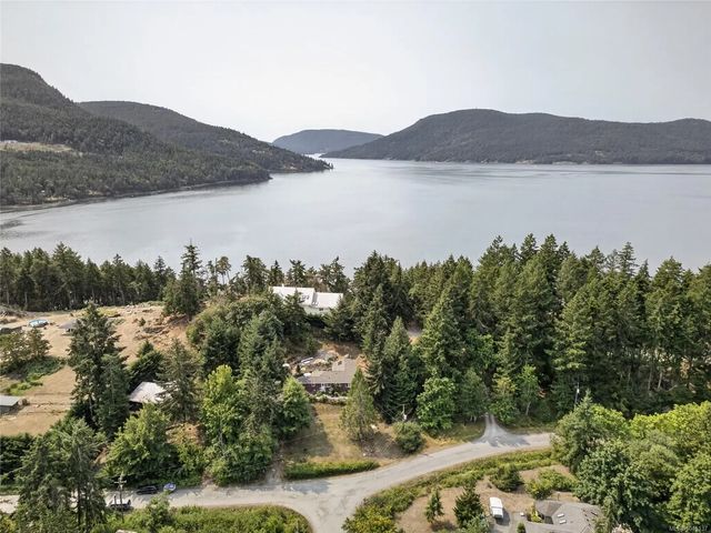 2 of 45 - 211 Quarry Dr, Salt Spring, BC