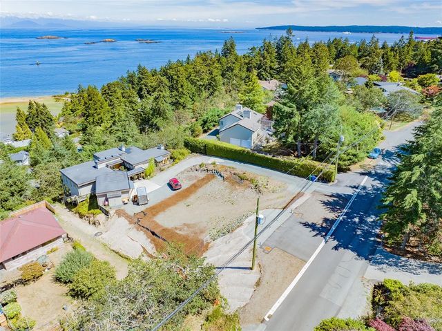 3 of 14 - 3592 Oakridge Dr, Nanaimo, BC