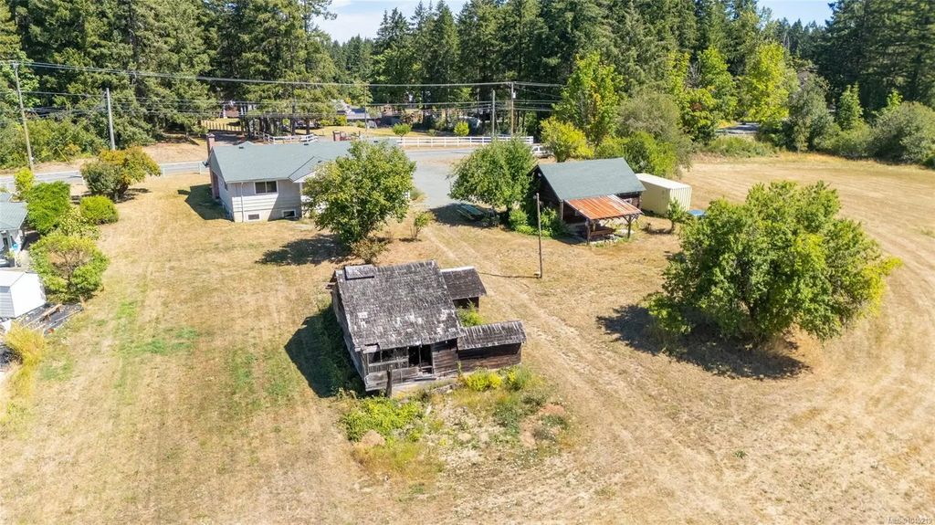 4030 Gibbins Rd, Duncan