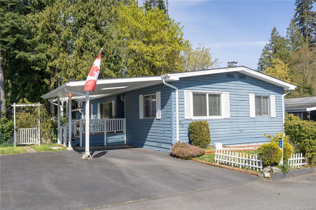 7701 Central Saanich Rd 33, Central Saanich