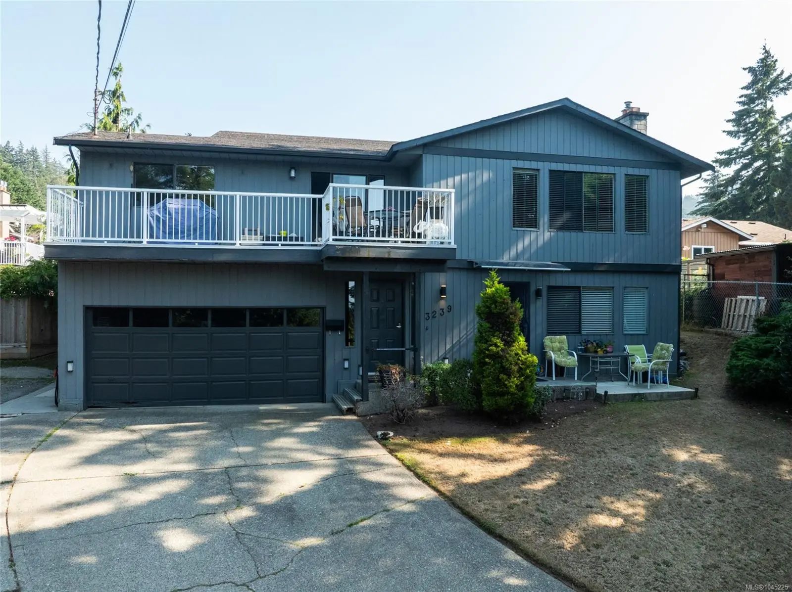 MLS #1045225 for Sale at 3239 Sedgwick Dr, in the city of Colwood, V9C 3K2