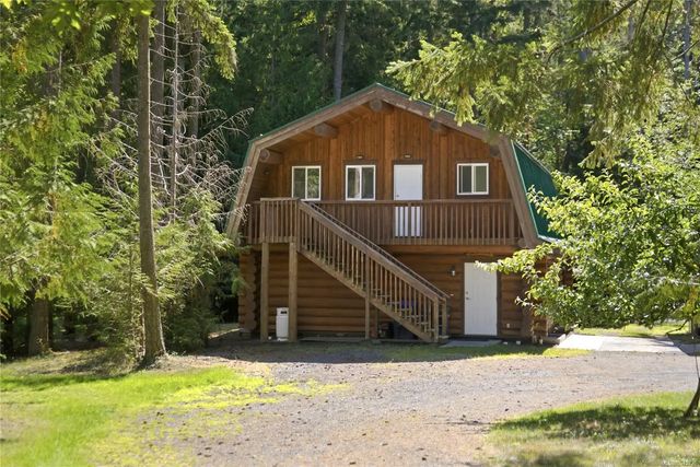 2 of 40 - 700 Fern Rd E, Qualicum Beach, BC