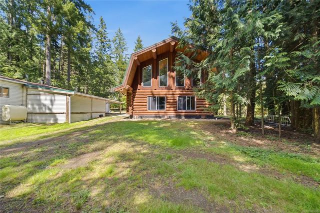 3 of 40 - 700 Fern Rd E, Qualicum Beach, BC