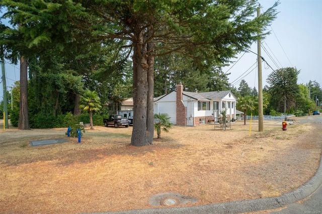 3 of 41 - 2490 Highland Blvd, Nanaimo, BC