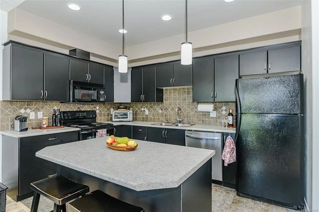 2 of 17 - 3915 Carey Rd 205, Saanich, BC