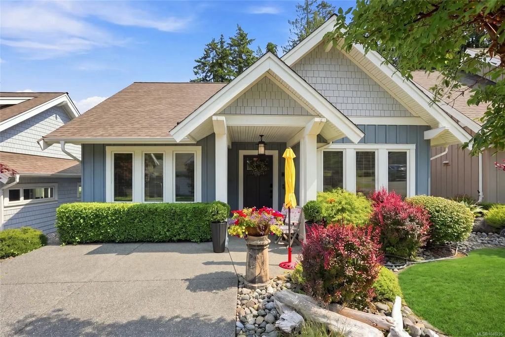 5251 Island Hwy W 61, Qualicum Beach