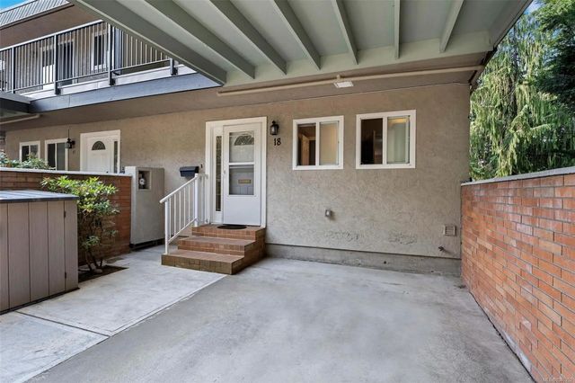 4 of 42 - 1701 Mckenzie Ave 18, Saanich, BC