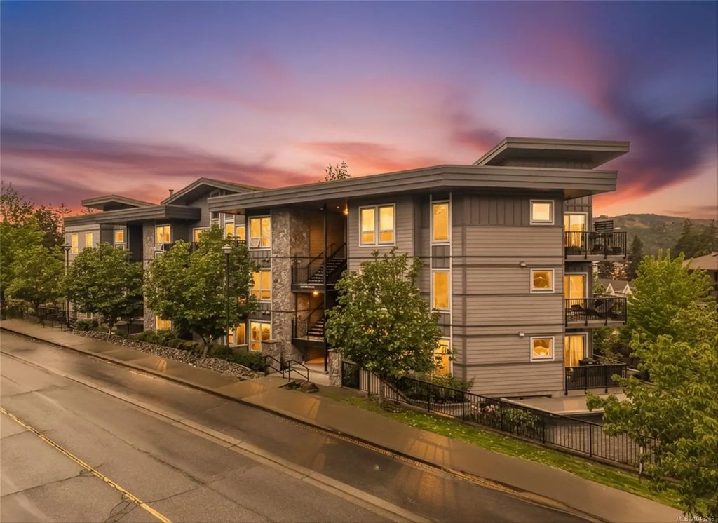 3240 Jacklin Rd 410, Langford