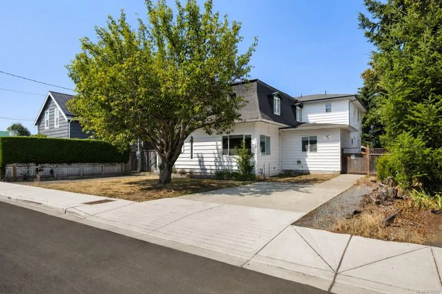 2 of 43 - 739 Marchmont Rd, Duncan, BC