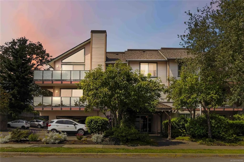 3724 Harriet Rd 309, Saanich