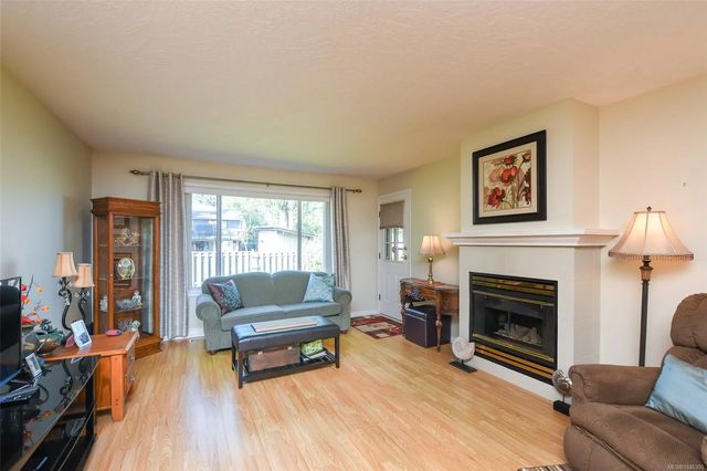 4 of 34 - 1855 Willemar Ave 5, Courtenay, BC