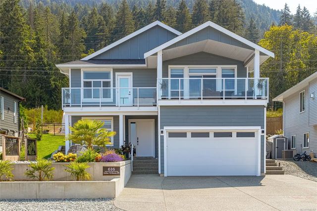 2 of 70 - 616 John Wilson Pl, Ladysmith, BC
