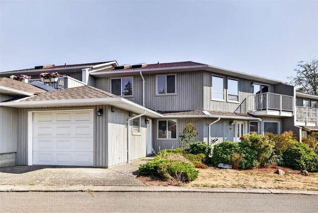2 of 39 - 295 Lower Ganges Rd 28, Salt Spring, BC