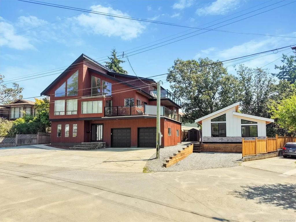 1143 Lindsay Pl, Langford
