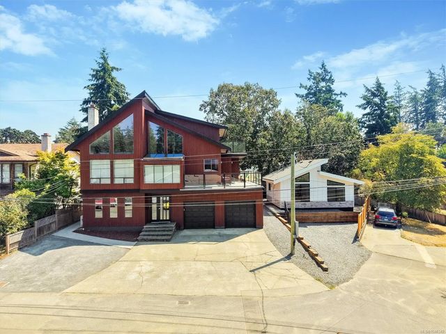 2 of 74 - 1143 Lindsay Pl, Langford, BC