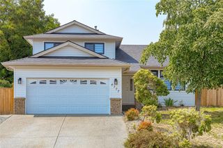 6177 Raphael Dr, Nanaimo