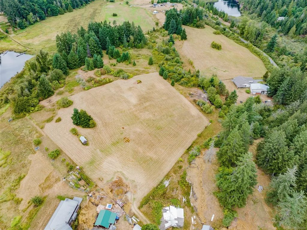 2445 Godfrey Rd, Nanaimo