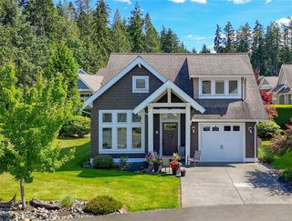 5251 Island Hwy W 24, Qualicum Beach