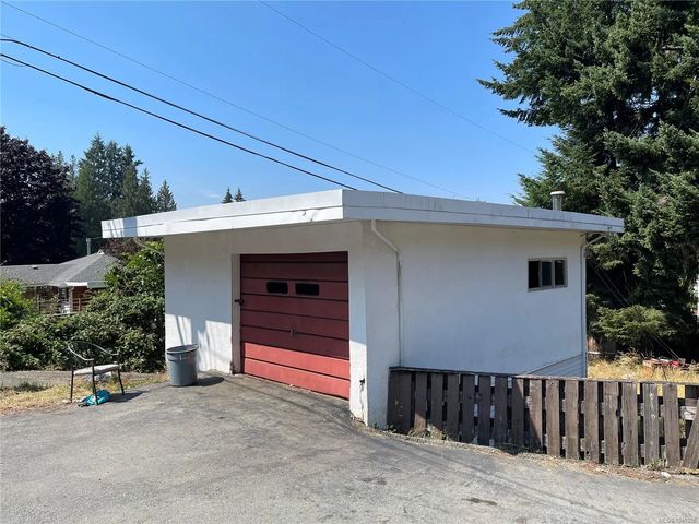 3 of 4 - 2502 16th Ave, Port Alberni, BC