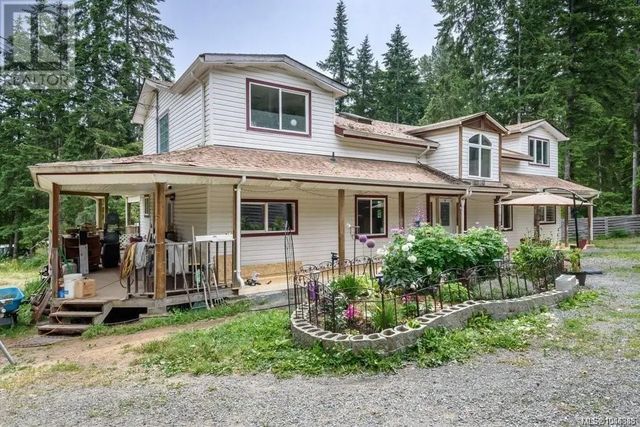 2 of 21 - 2524 Macaulay Rd, Black Creek, BC