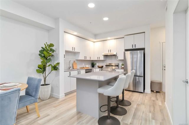 4 of 32 - 2390 City Gate Blvd 403, Langford, BC