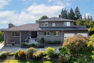 823 Glenhale Cres, Parksville