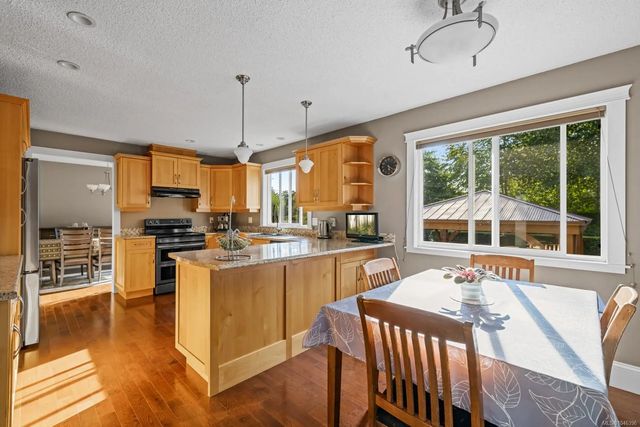 2 of 54 - 823 Glenhale Cres, Parksville, BC