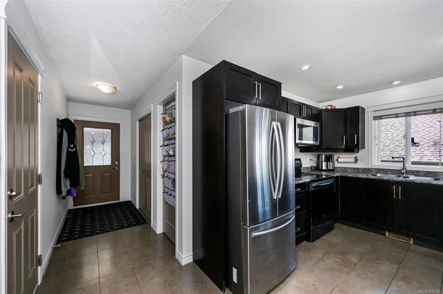 3 of 34 - 1065 Fitzgerald Rd, Shawnigan Lake, BC