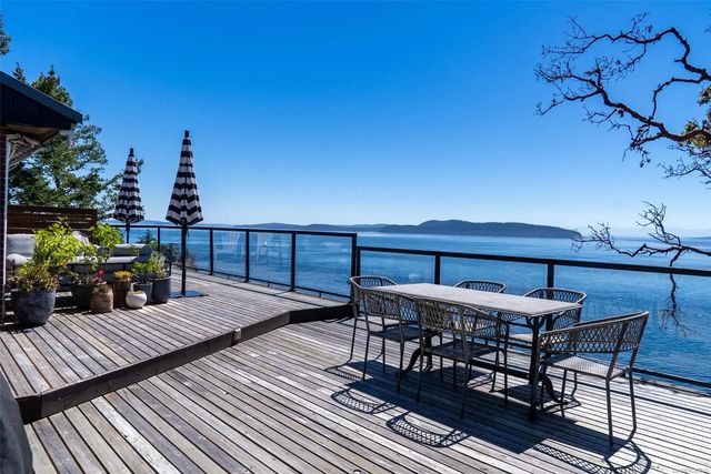 2 of 49 - 7918 Swanson View Dr, Pender Island, BC