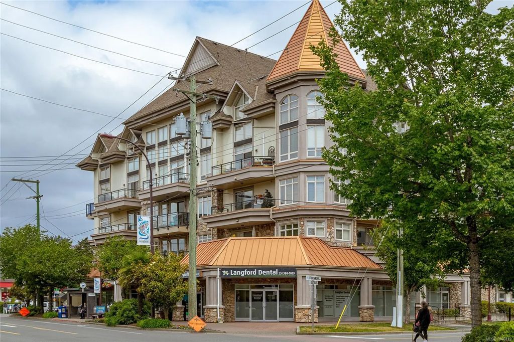 866 Goldstream Ave 216, Langford
