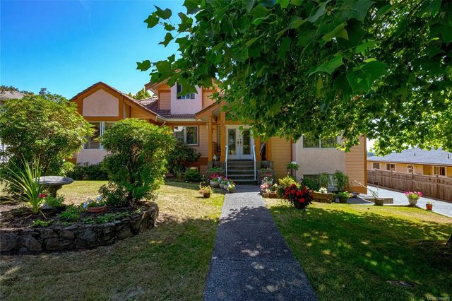 2 of 47 - 897 Maltwood Terr, Saanich, BC