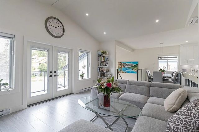 5 of 45 - 83 Crease Ave, Saanich, BC