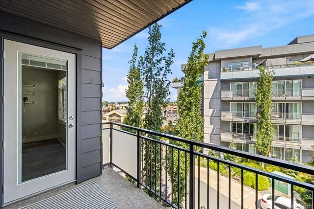 4 of 35 - 6540 Metral Dr 313, Nanaimo, BC