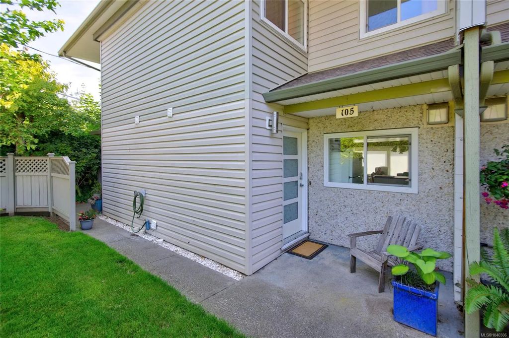 1537 Noel Ave 105, Comox