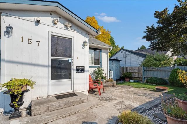 2 of 24 - 157 View St, Nanaimo, BC