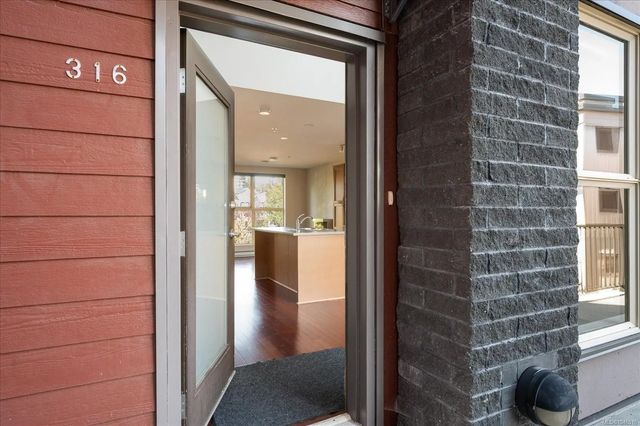 5 of 42 - 555 Franklyn St 316, Nanaimo, BC