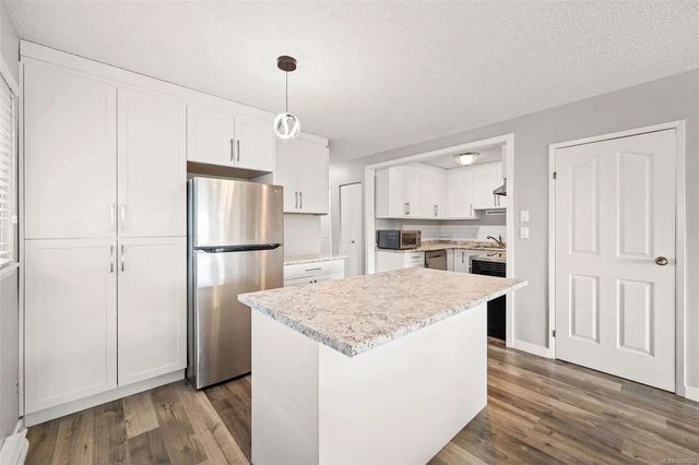 5 of 61 - 524 Rosehill St 4, Nanaimo, BC