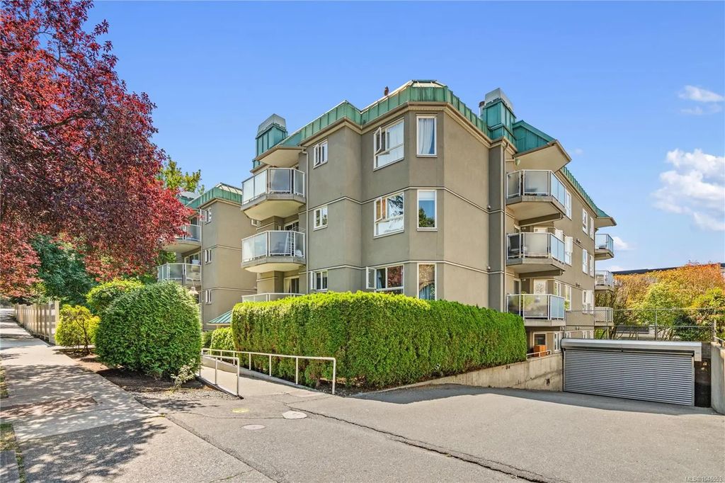 2520 Wark St 214, Victoria