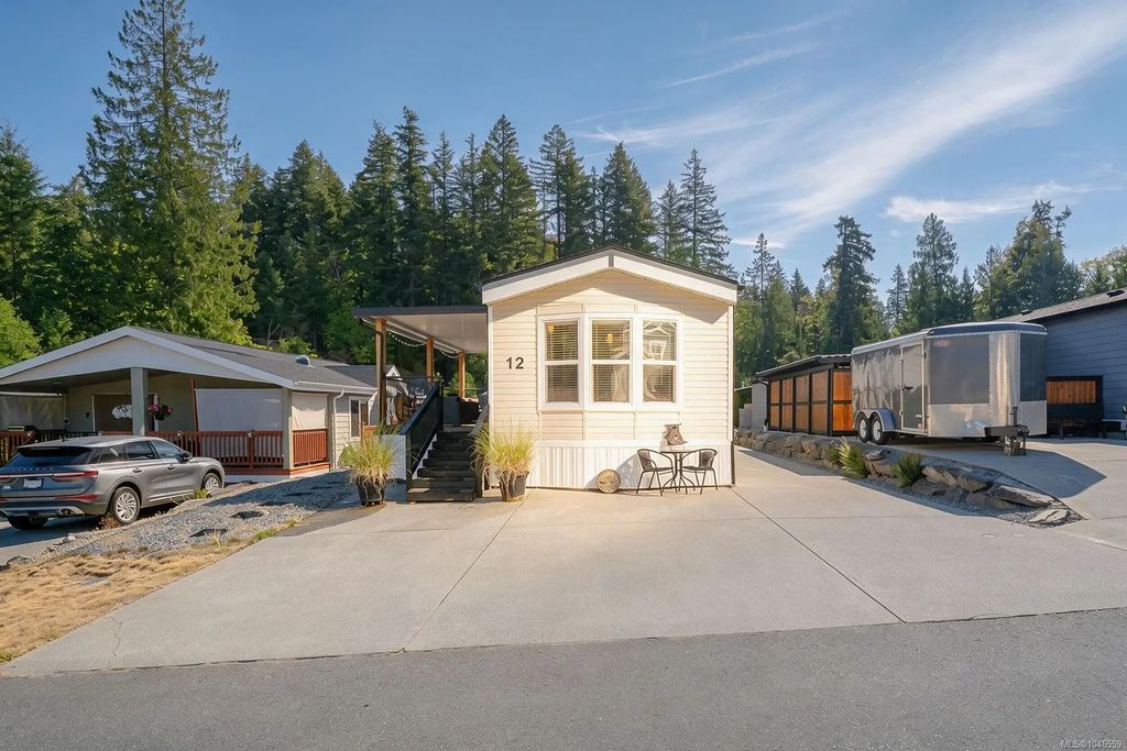 525 Jim Cram Dr 12, Ladysmith