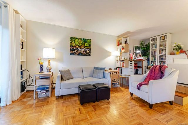 4 of 52 - 250 Douglas St 101, Victoria, BC