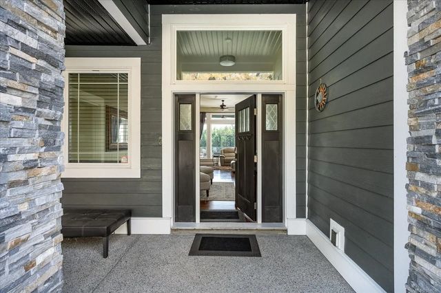 4 of 64 - 909 Hanington Rd, Ladysmith, BC