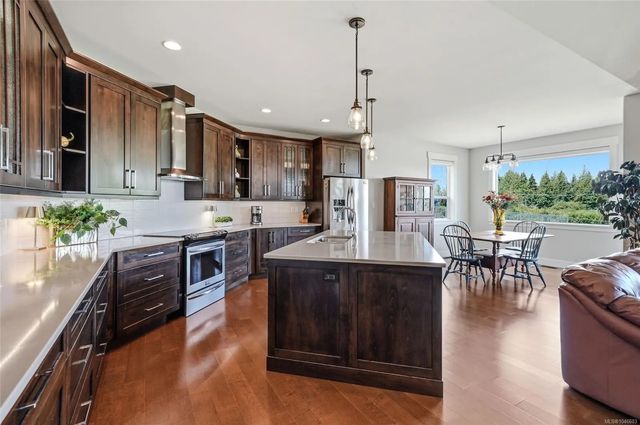 4 of 37 - 3861 Creekside Dr, Bowser, BC