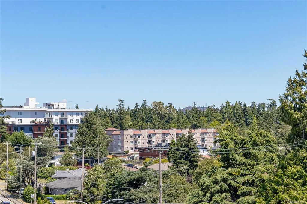 1008 Tillicum Rd 403, Esquimalt
