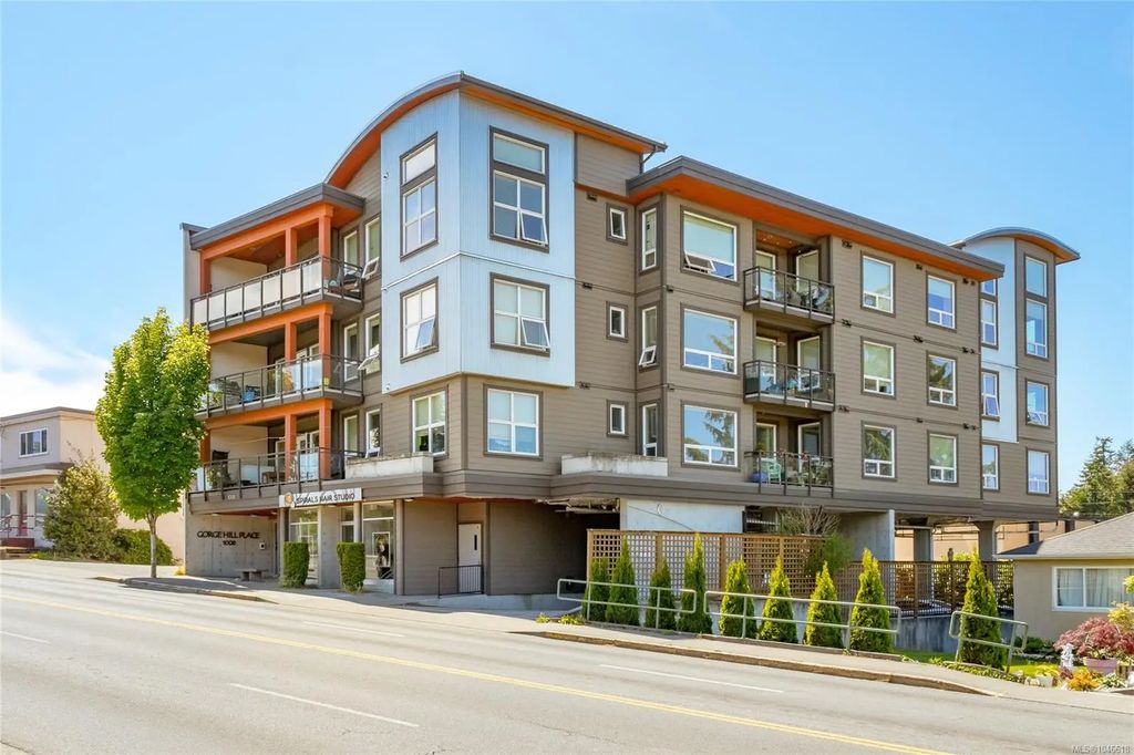 1008 Tillicum Rd 403, Esquimalt