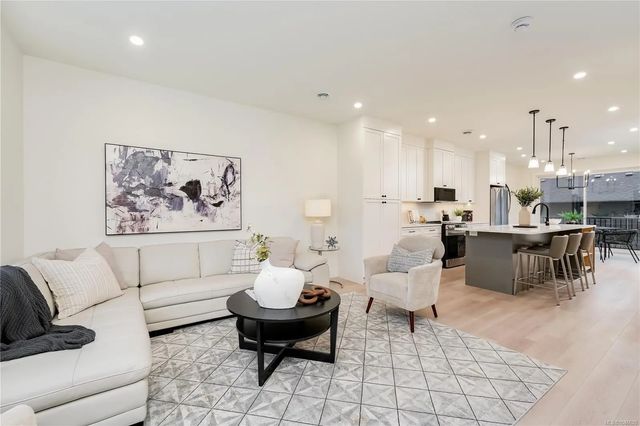 4 of 36 - 960 Jenkins Ave 117, Langford, BC